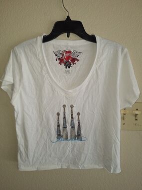 Cropped Tee SzXL Women's White Graphic V-Neck Tee Cutie
